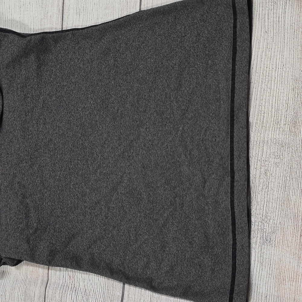 Lululemon Power Y TankHeathered Black / Black Size 6 - Picture 3 of 5